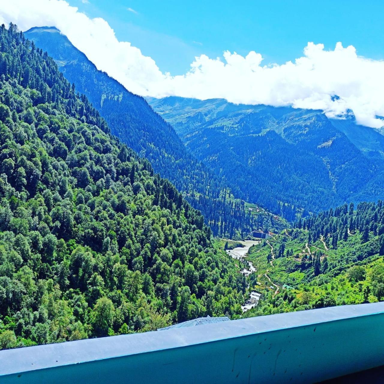 Aman Resort, Tosh Village, Himachal Pradesh 외부 사진