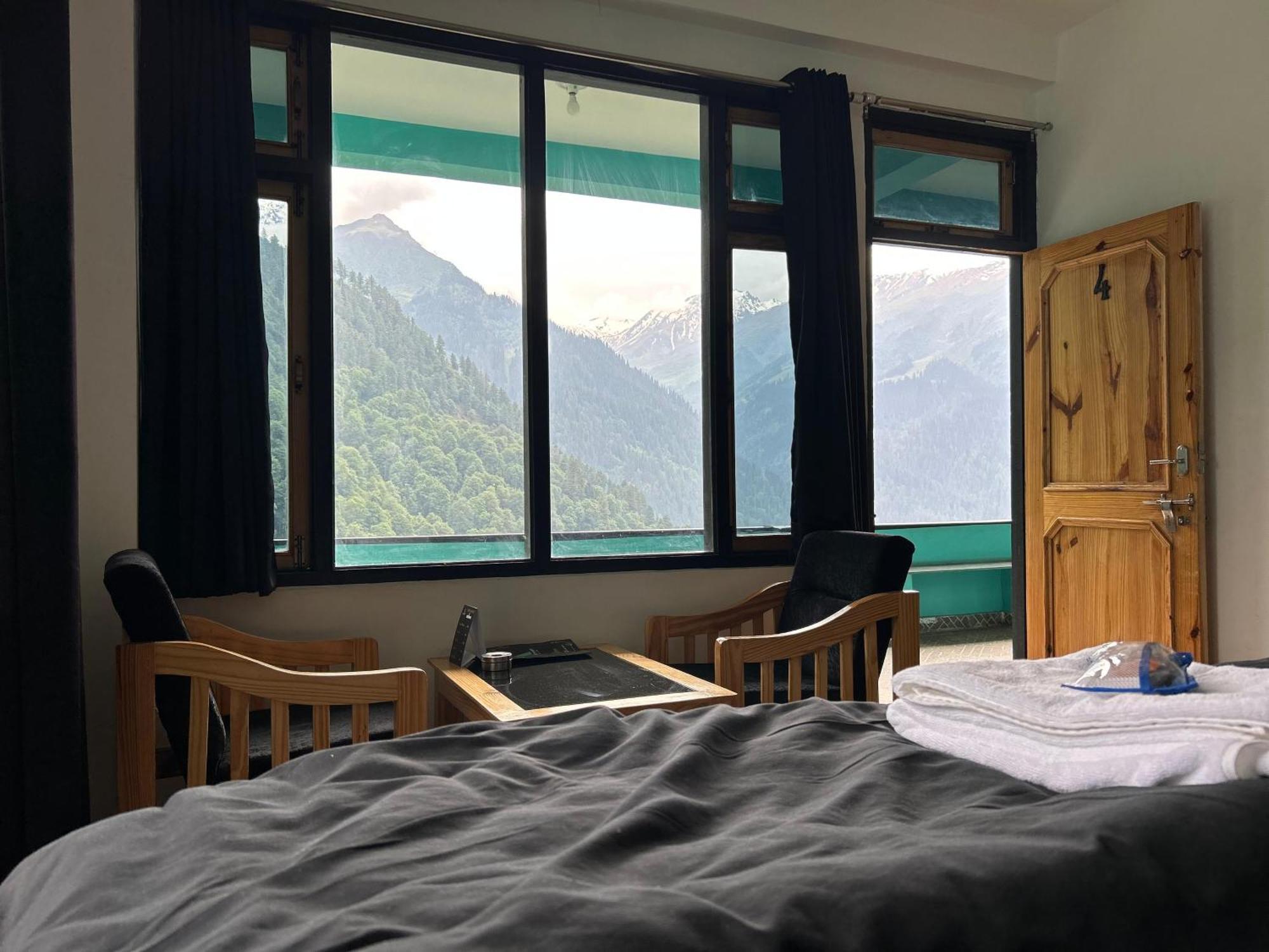 Aman Resort, Tosh Village, Himachal Pradesh 외부 사진